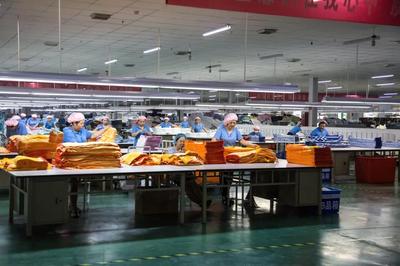 2019 與孚日攜手，在服裝輔料制造領域的勇毅篤行